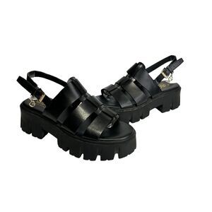 GBG Los Angeles Black chunky ankle Buckle strap Sandals 90s Y2k Size 5.5